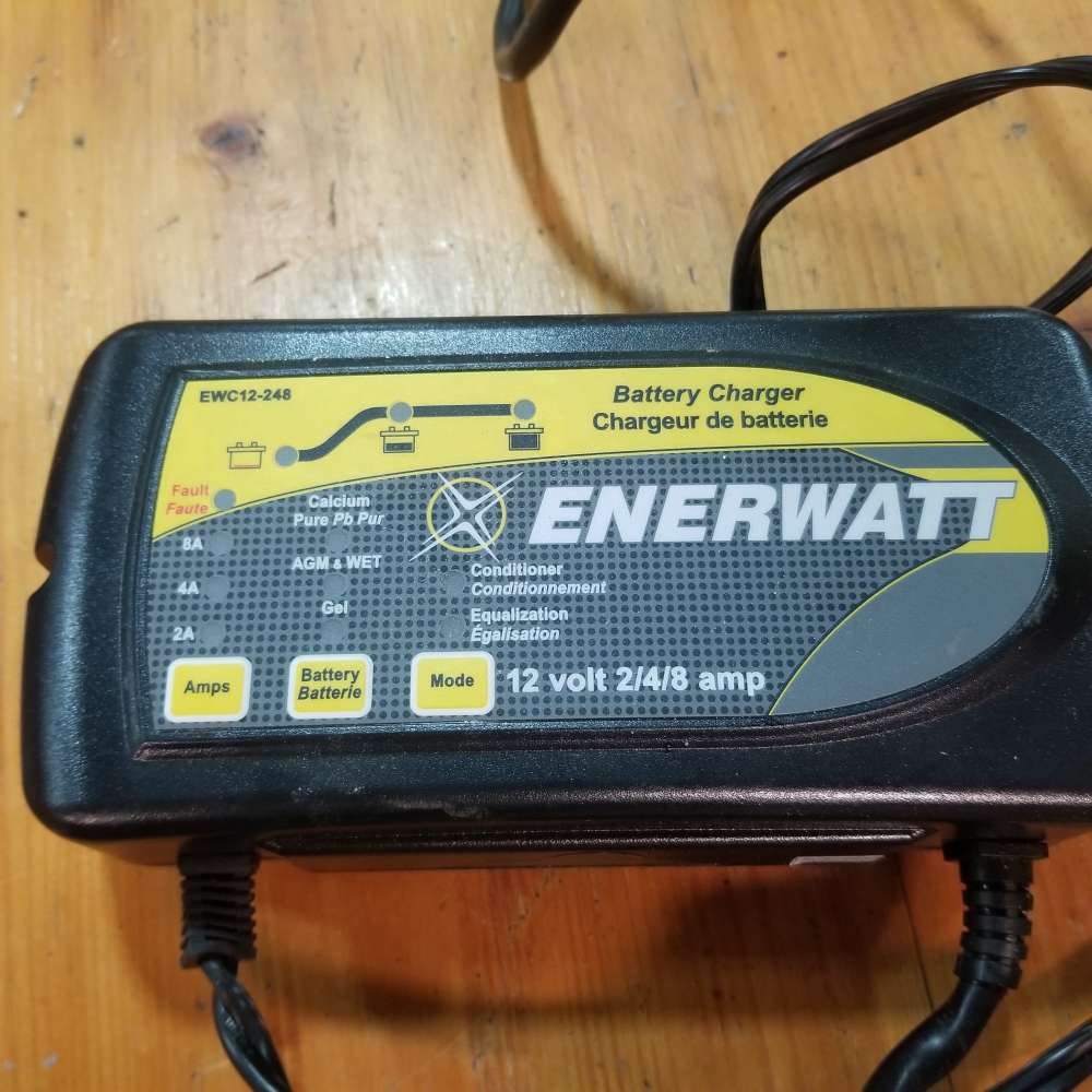 Chargeur  batterie ENERWATT
